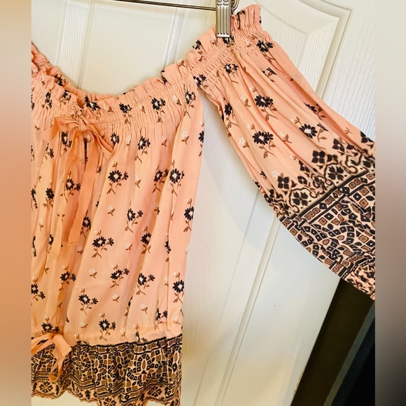 EUC Spell & the Gypsy Collective Sundown Lionheart Off Shoulder Top - Picture 16 of 17